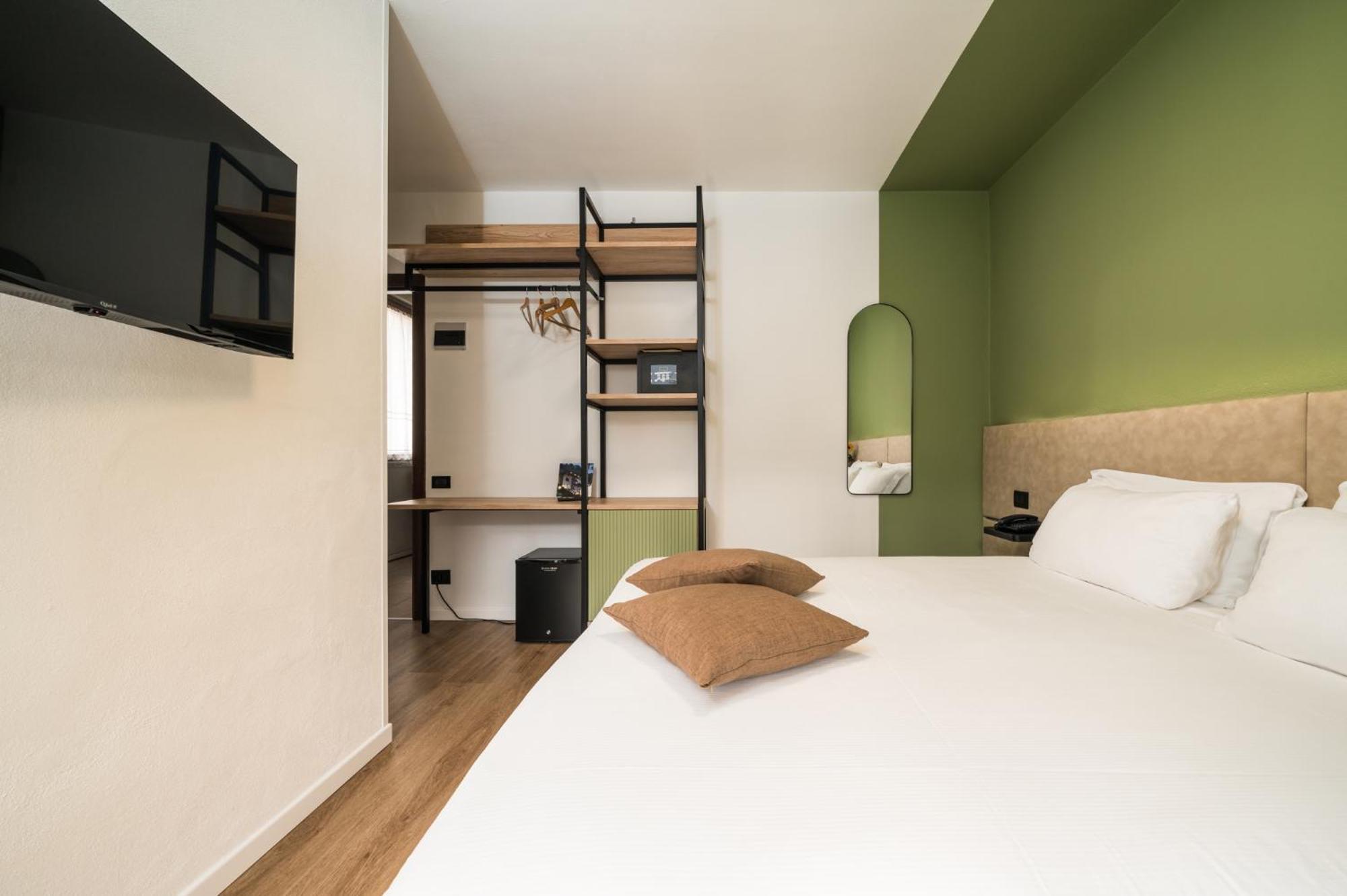Hotel Oasi Verde Bienno Екстериор снимка