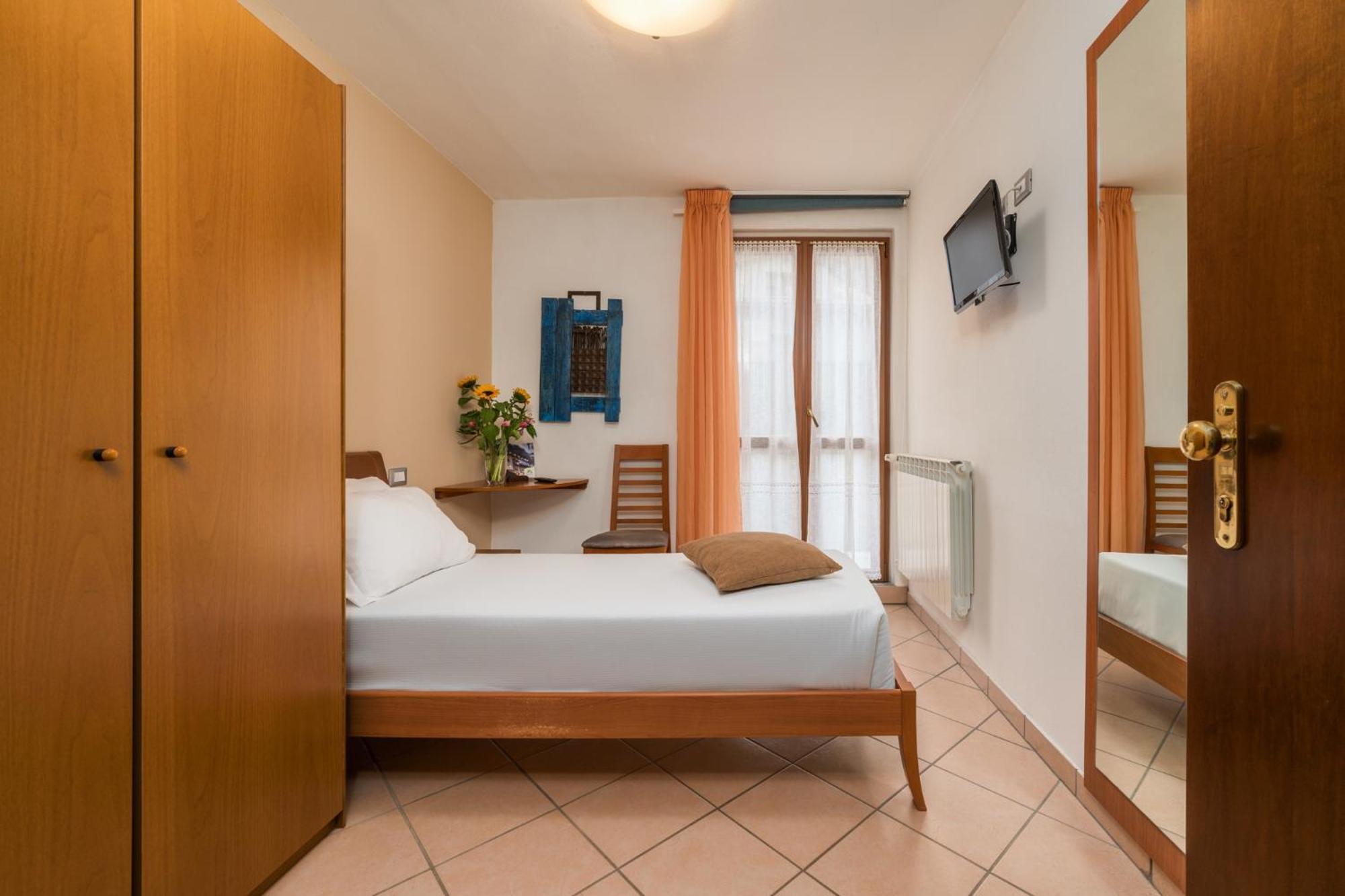 Hotel Oasi Verde Bienno Екстериор снимка